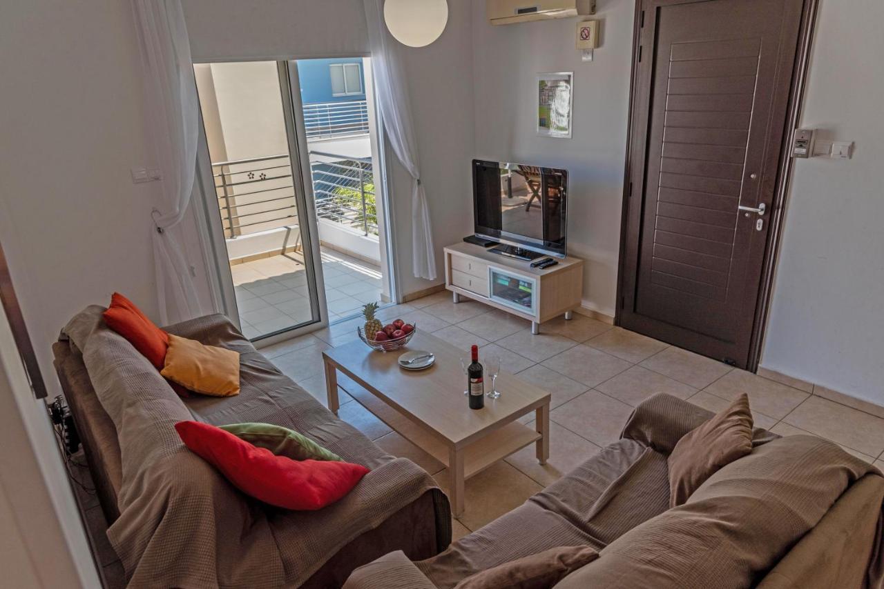 Mythical Sands Resort & Spa, Evilion Apartment Paralímni Kültér fotó