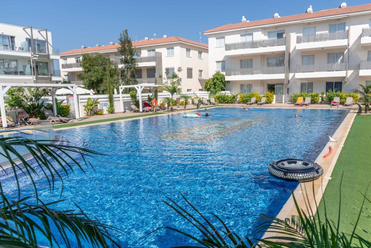 Mythical Sands Resort & Spa, Evilion Apartment Paralímni Kültér fotó