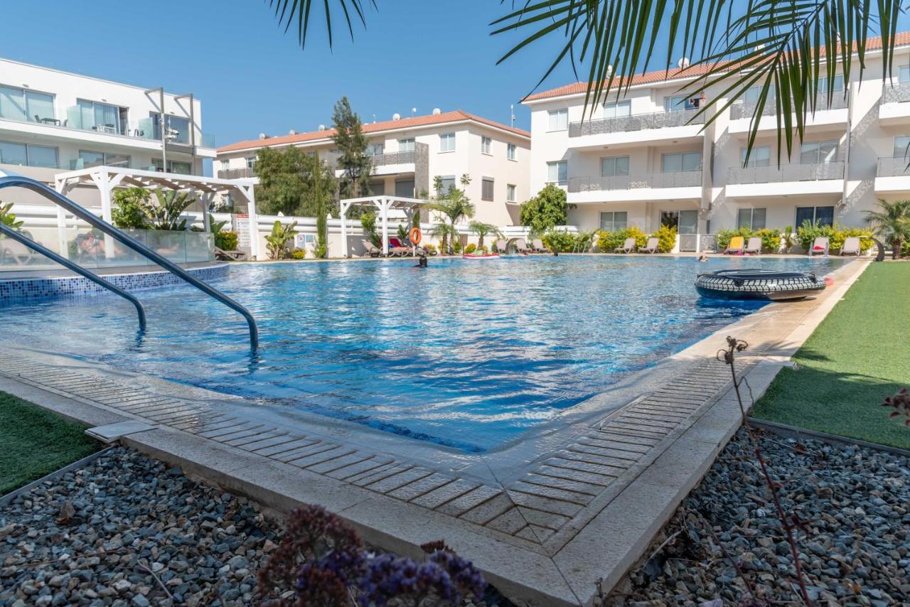 Mythical Sands Resort & Spa, Evilion Apartment Paralímni Kültér fotó